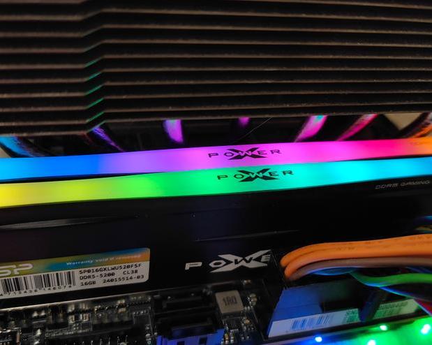 Обзор оперативной памяти DDR5 Silicon Power Xpower Zenith объемом 32 ГБ и частотой 5200 МГц